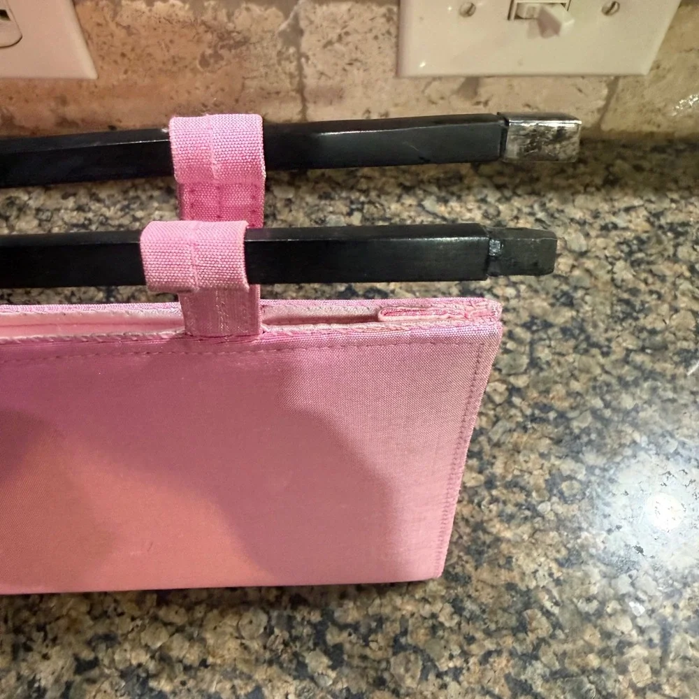 Shiraleah Clutch Pink Chopstick Handle Bag‎